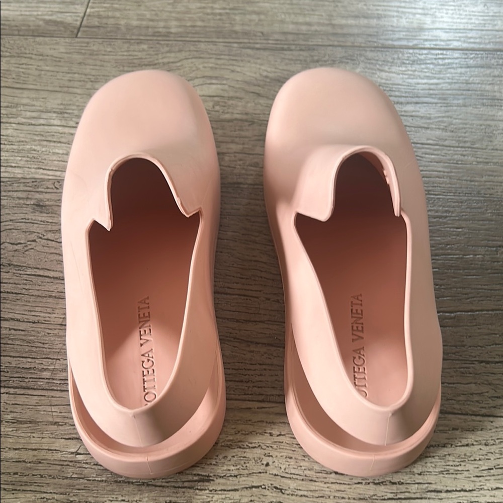 Bottega Veneta Pink Clogs - Picture 12 of 14